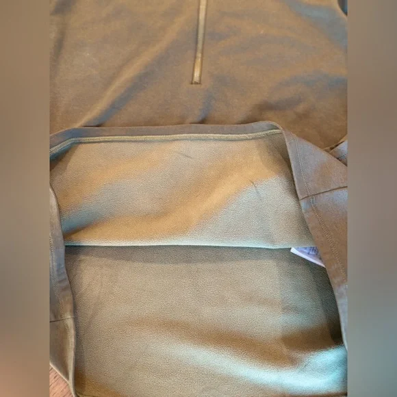 Patagonia Men's Green Zip-Neck Pullover - Picture 4 of 8